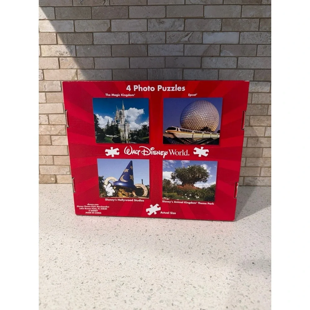 Disney World Parks Puzzle‎ Set 4x200pc Epcot Magic Kingdom Vintage